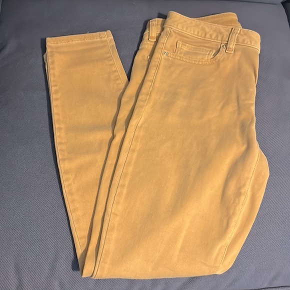 Michael Kors Izzy Skinny Jeans - Picture 2 of 8